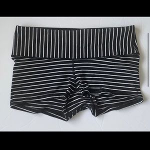 Lululemon Boogie Shorts parallel stripes